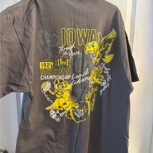 Mens Gray Iowa Hawkeyes T-Shirt Sz 3XT